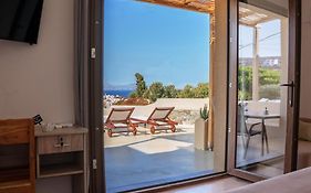Dipolis Luxury Apartments Syros
